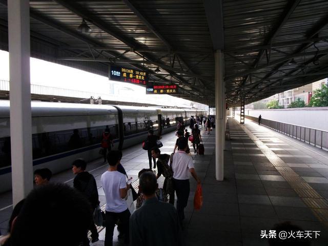 成都都江堰快铁_都江堰快铁站到都江堰景区_都江堰快铁站招聘