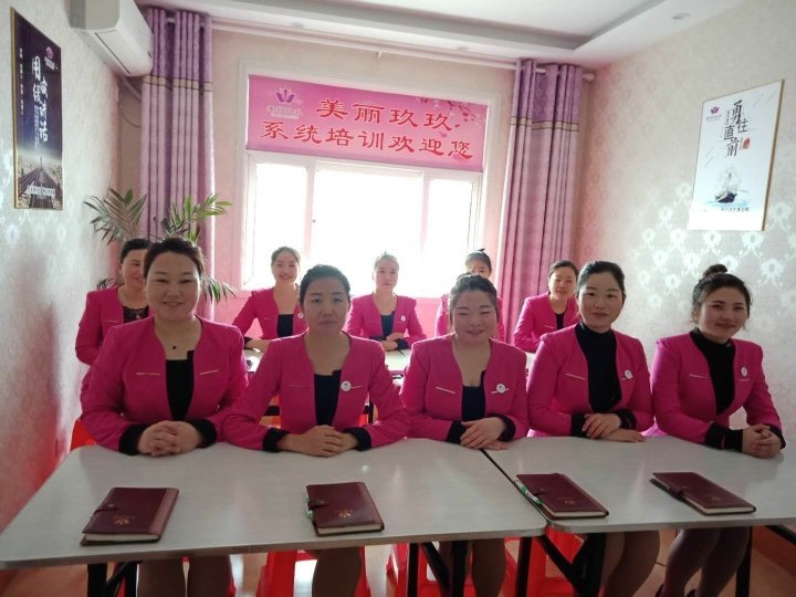 简阳美容院招聘学徒_珠海美容学徒招聘_美容美甲学徒招聘