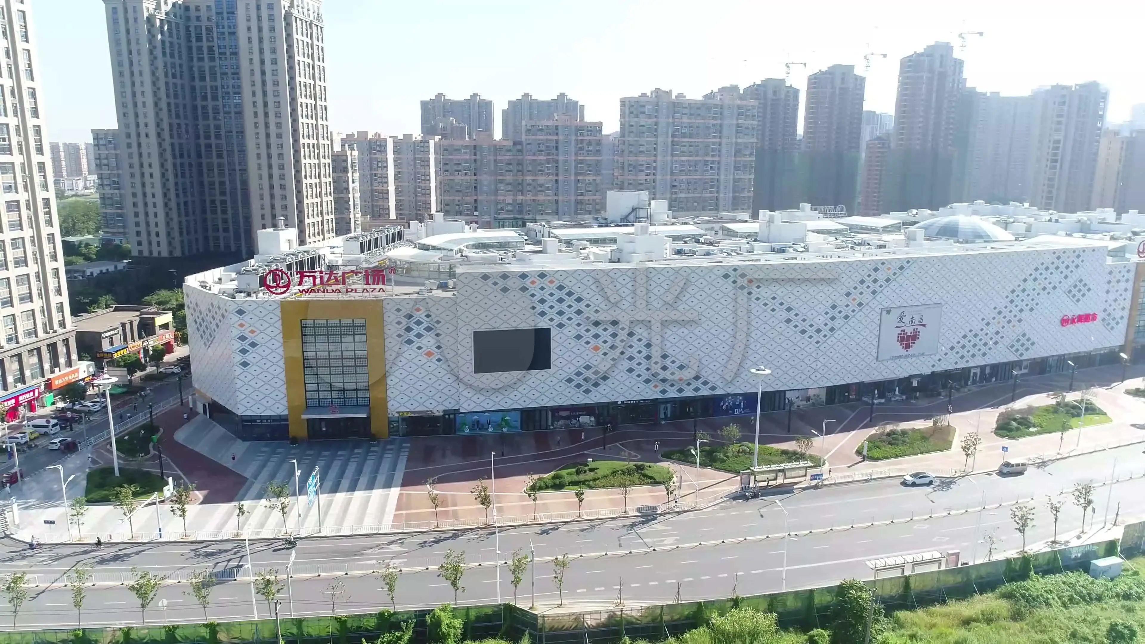 他把万达仅剩的“重资产”万达广场也卖掉了