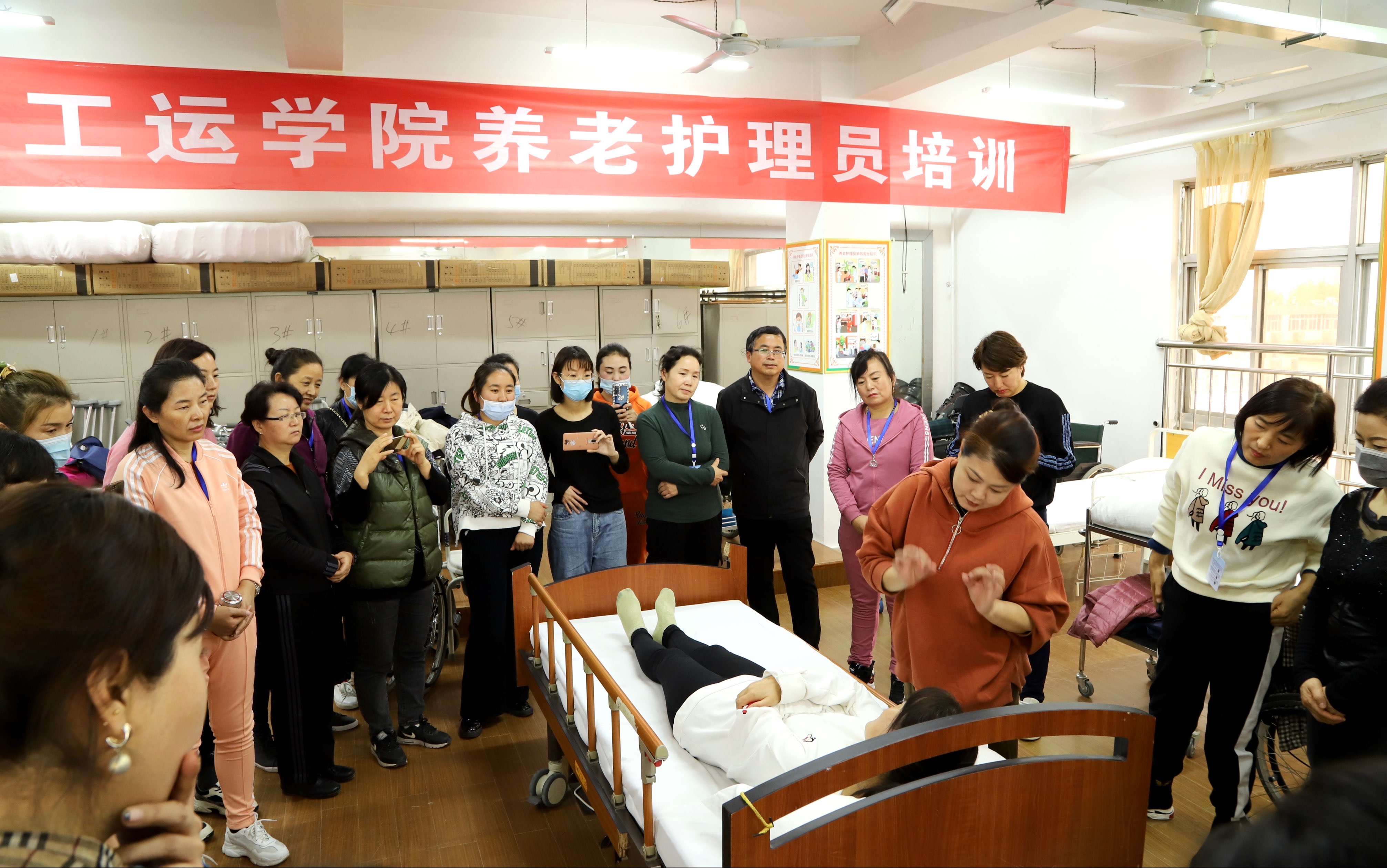 都江堰市人社局:70年砥砺奋进硕果累累