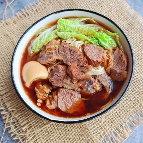 探访成都人的肥肠粉店，你吃过几种？