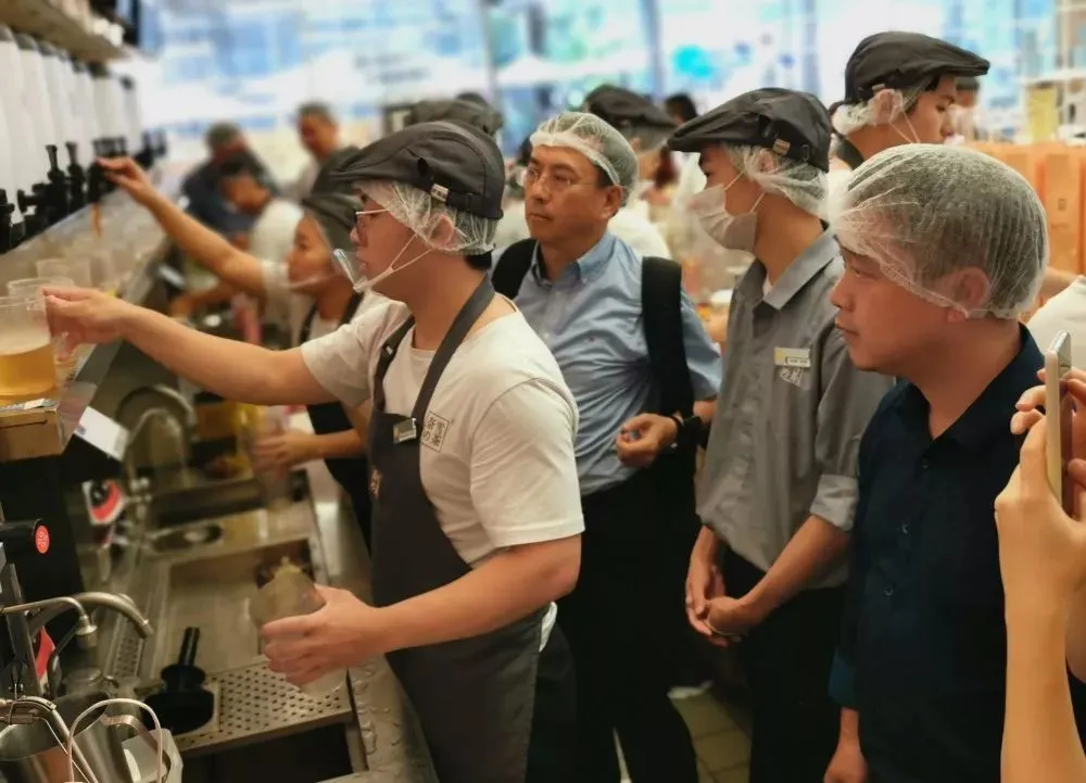招聘服装成都公司有哪些_成都招聘服装厂_成都服装公司招聘